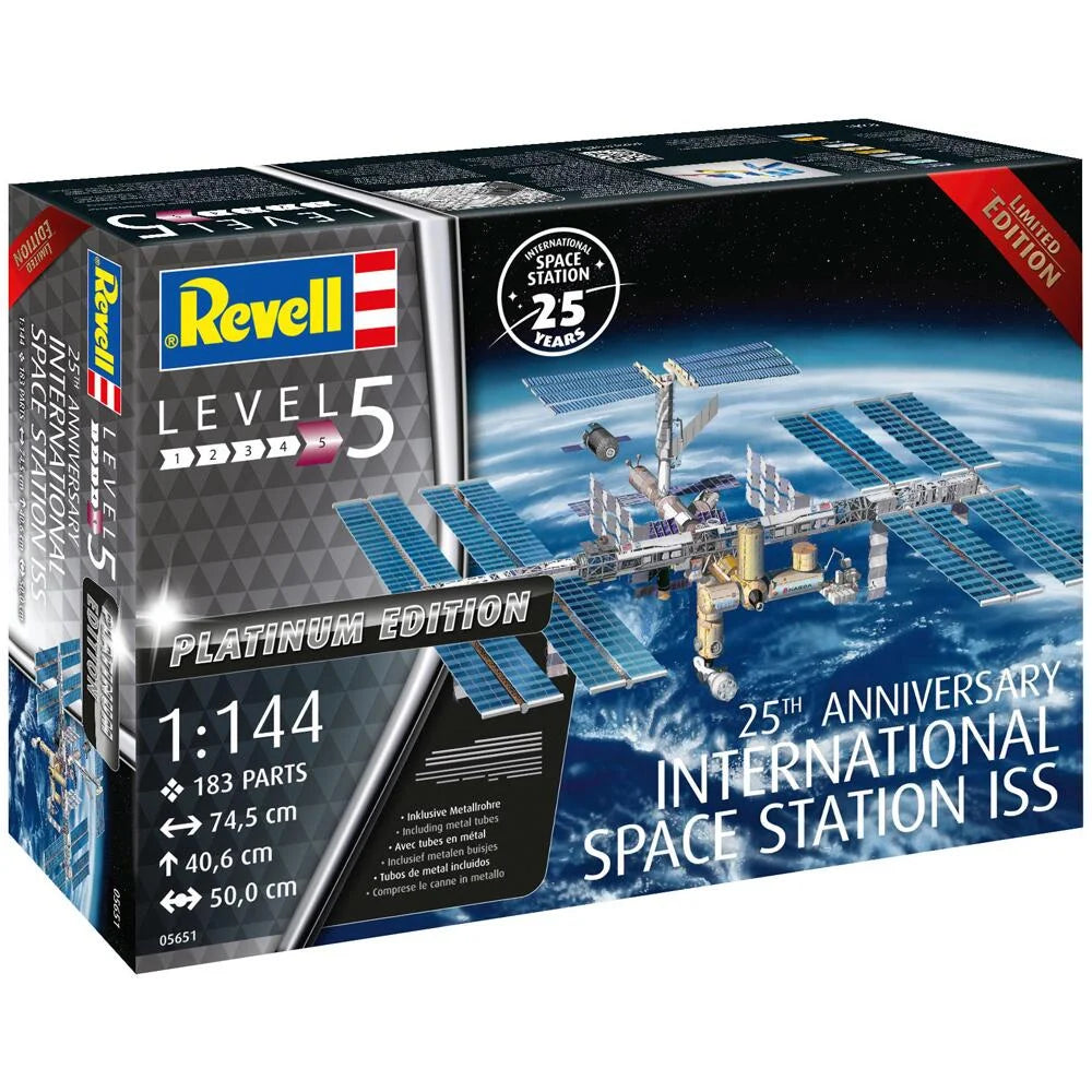 Revell 1:144 25th Anniversary International Space Station ISS