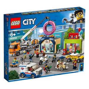 LEGO City Town 60233 Donut shop opening